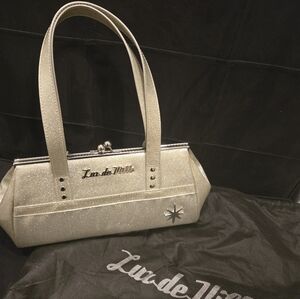 Lux de Ville Glittering Silver Clutch